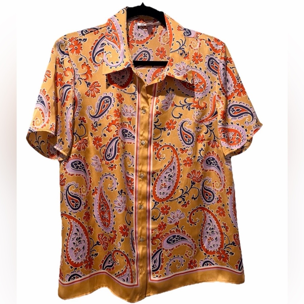 DR2 Yellow Paisley Short-Sleeve Button-Down Shirt with Orange & Purple Accents